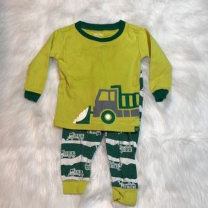 🍁 Baby Gap Boys Dump Truck Pajama Set